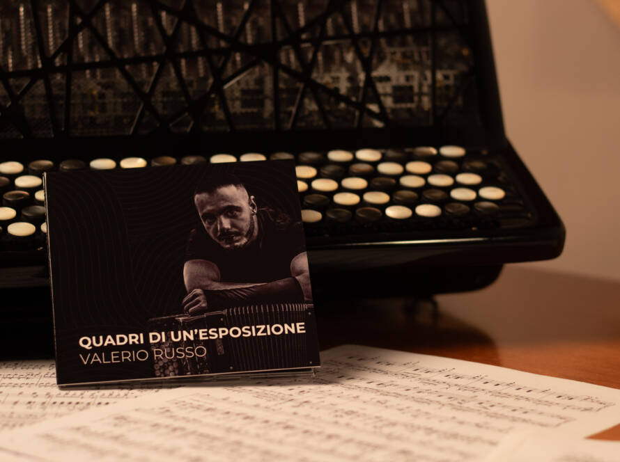 Valerio Russo e il suo disco "Quasi di un'esposizione"